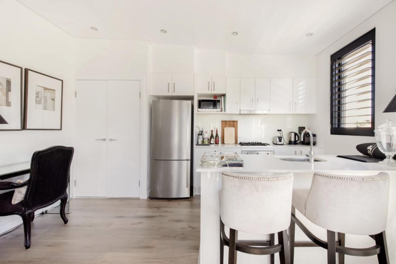 B312s - Luxury Waverton