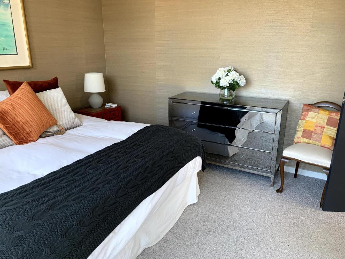 B312s - Luxury Waverton *