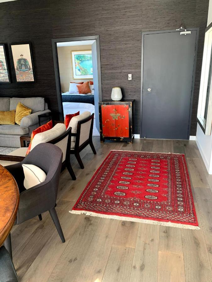 B312s - Luxury Waverton Apartment
